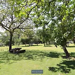 Casa D'henrique Retreat Pool And شقة فندقية 4*