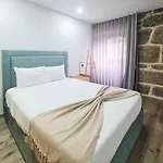 Casa D'henrique Retreat Pool And Aparthotel Vieira do Minho