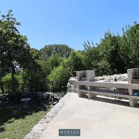 Casa D'Henrique Retreat Pool And Spa Aparthotel