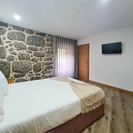 Casa D'henrique Retreat Pool And 4* Vieira do Minho
