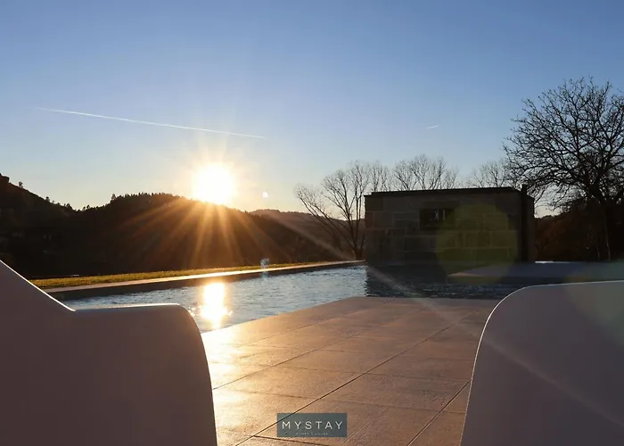 Апарт-отель Casa D'henrique Retreat Pool And Виейра-ду-Минью