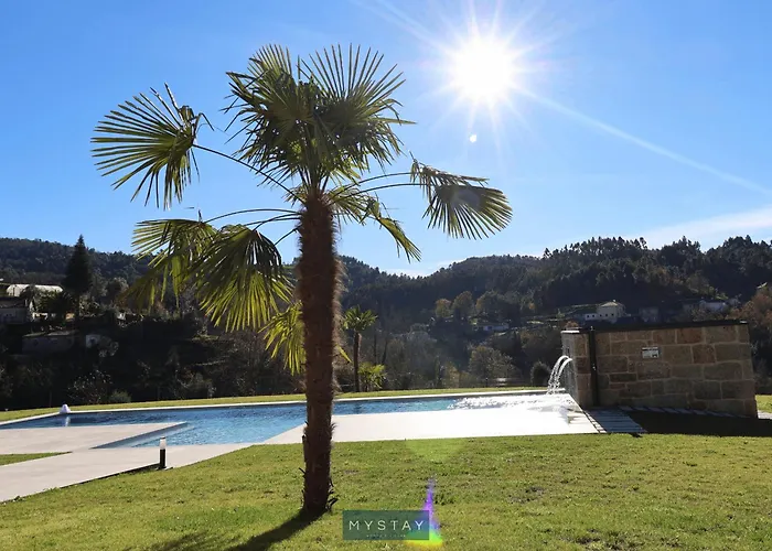 Casa D'henrique Retreat Pool And Aparthotel 4*