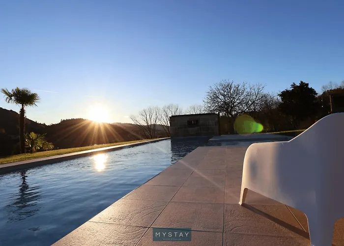 Casa D'henrique Retreat Pool And Aparthotel 4*