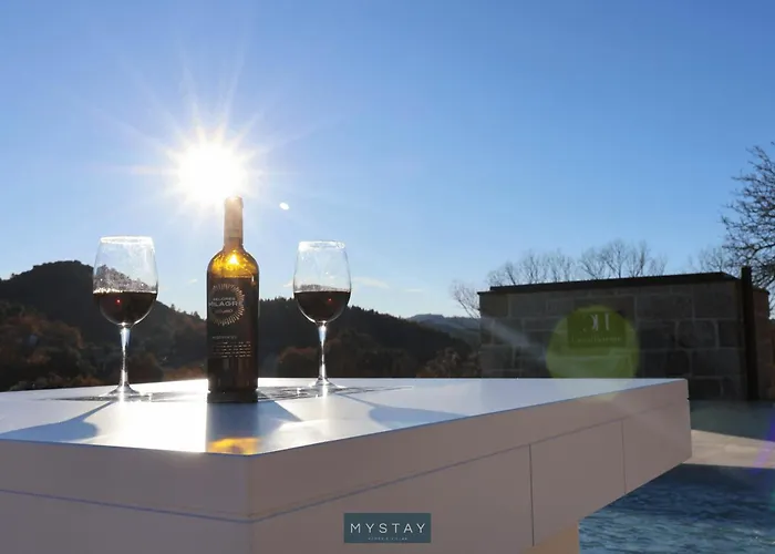 Casa D'henrique Retreat Pool And