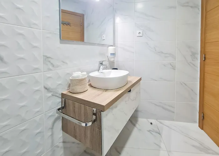 Aparthotel Casa D'henrique Retreat Pool And 4*