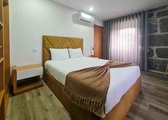 Casa D'henrique Retreat Pool And Апарт-отель