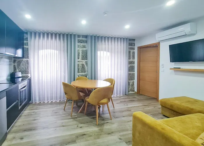 Aparthotel Casa D'henrique Retreat Pool And