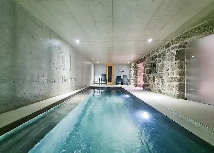 Casa D'henrique Retreat Pool And