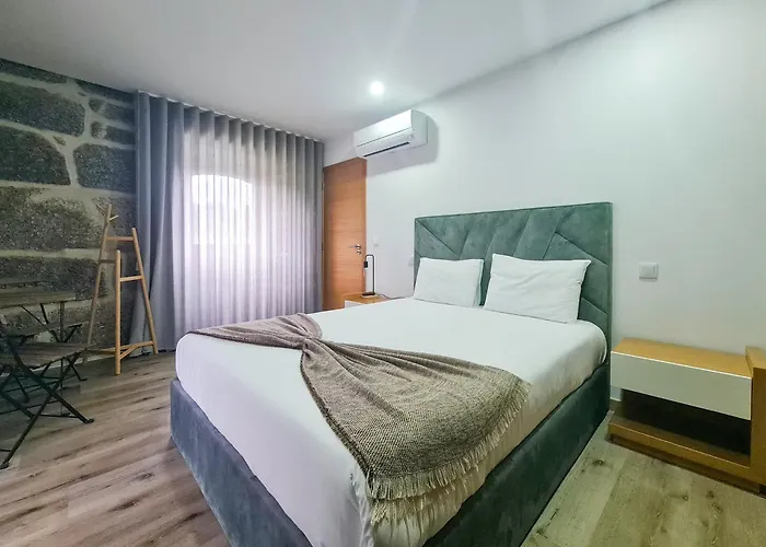 Апарт-отель Casa D'henrique Retreat Pool And Виейра-ду-Минью