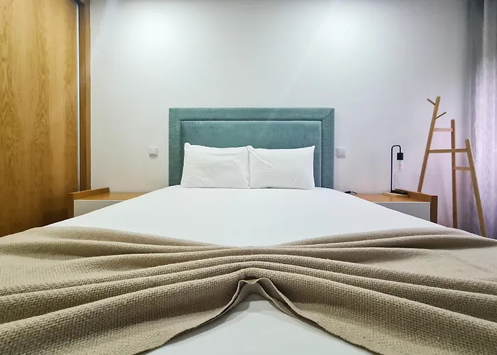 Casa D'henrique Retreat Pool And 4*