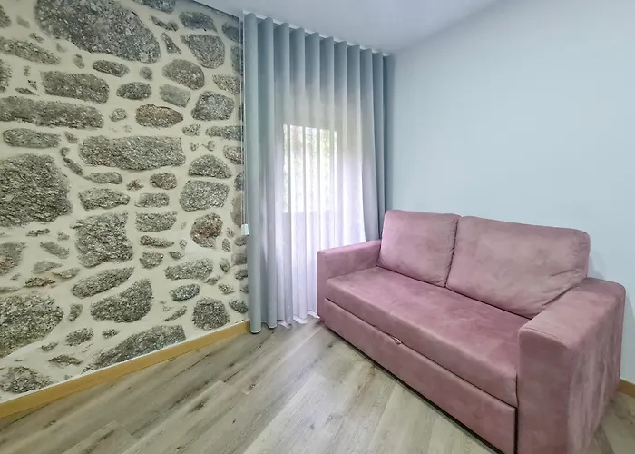 Апарт-отель Casa D'henrique Retreat Pool And Виейра-ду-Минью